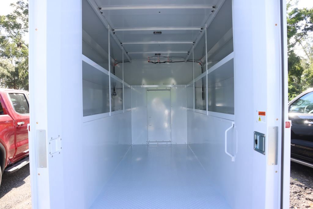 New 2025 GMC Savana 3500 w/ Power Convenience Package image 7