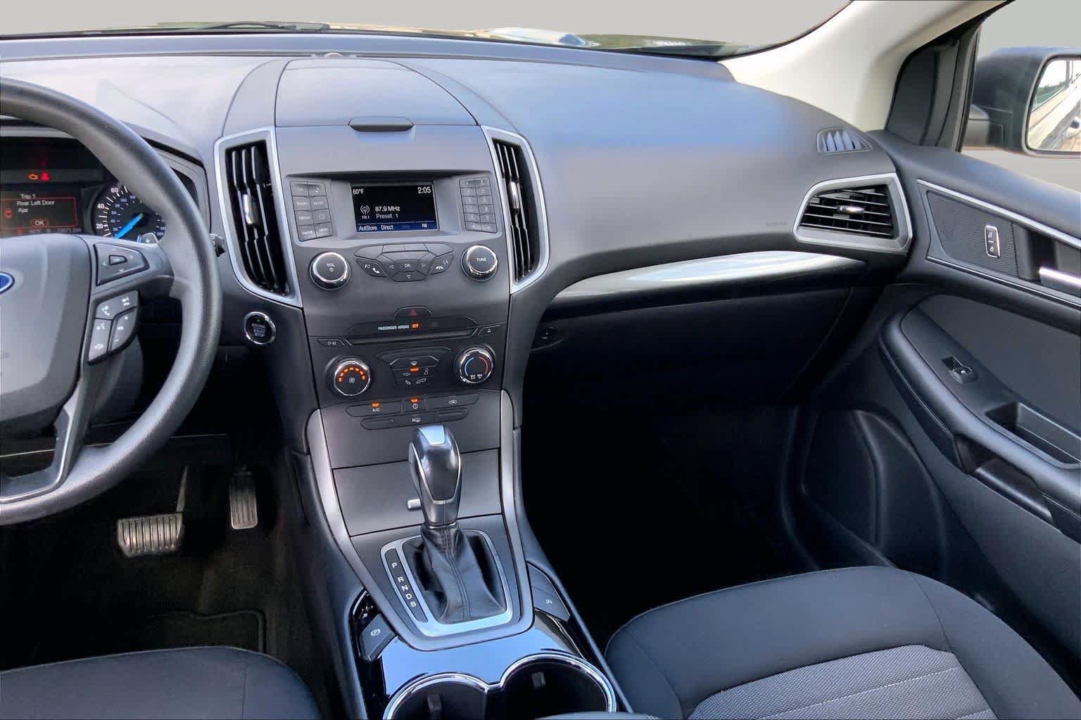 Used 2018 Ford Edge SE FWD image 6
