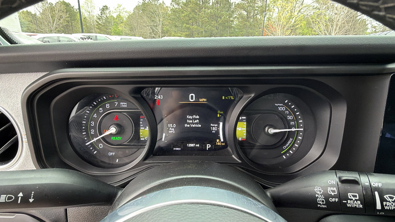 Used 2025 Jeep Wrangler Sahara image 29