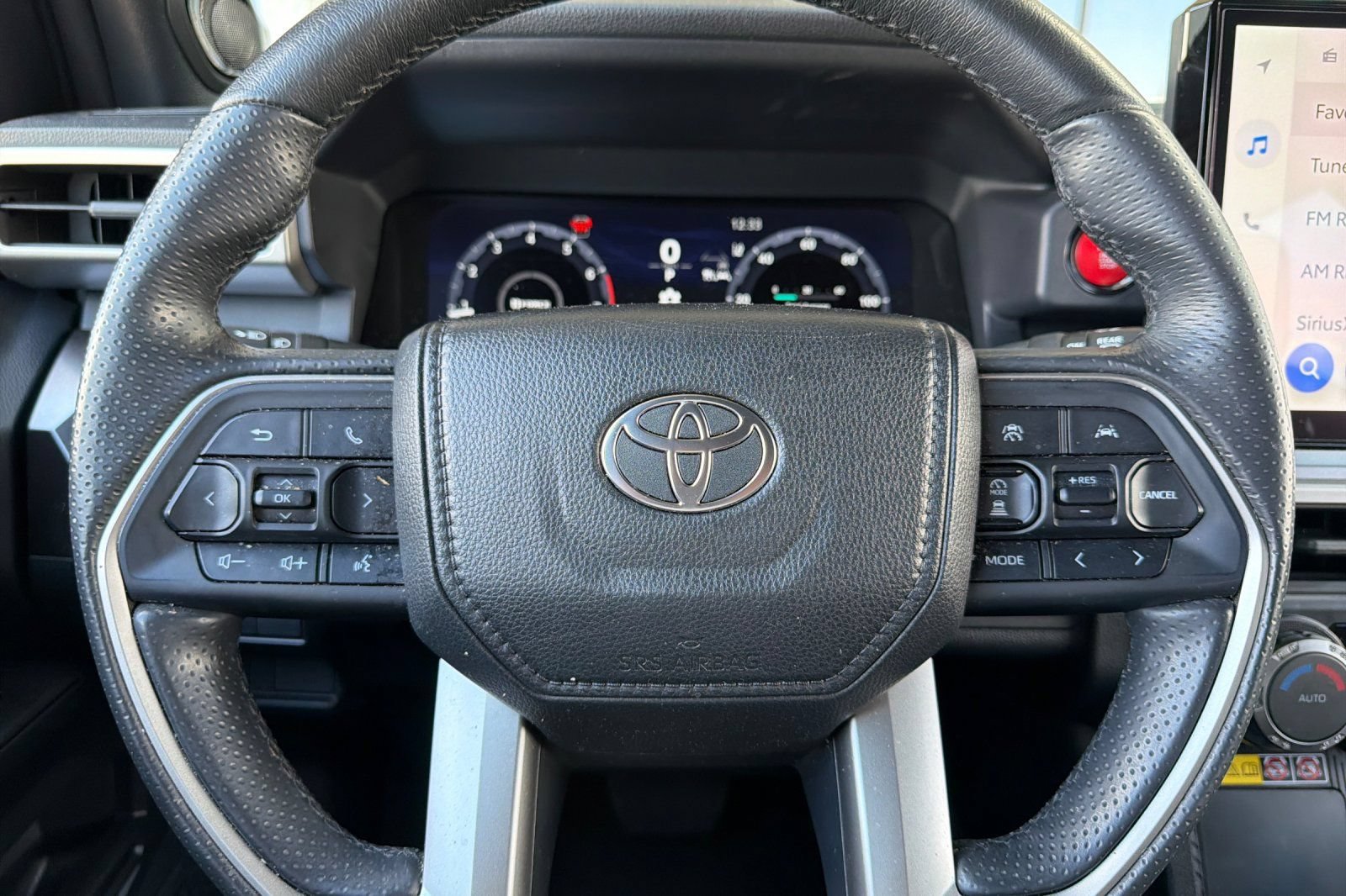 Used 2025 Toyota 4Runner TRD Off-Road Premium AWD/4WD image 29