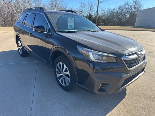 Used 2022 Subaru Outback Premium image 4