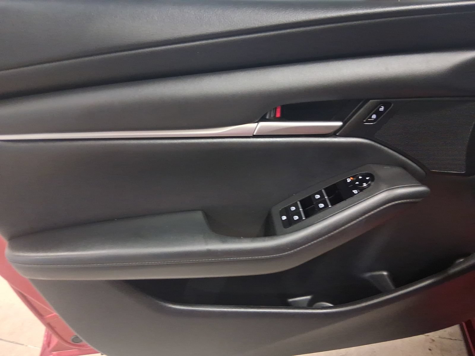 Certified 2021 MAZDA MAZDA3 s FWD image 19