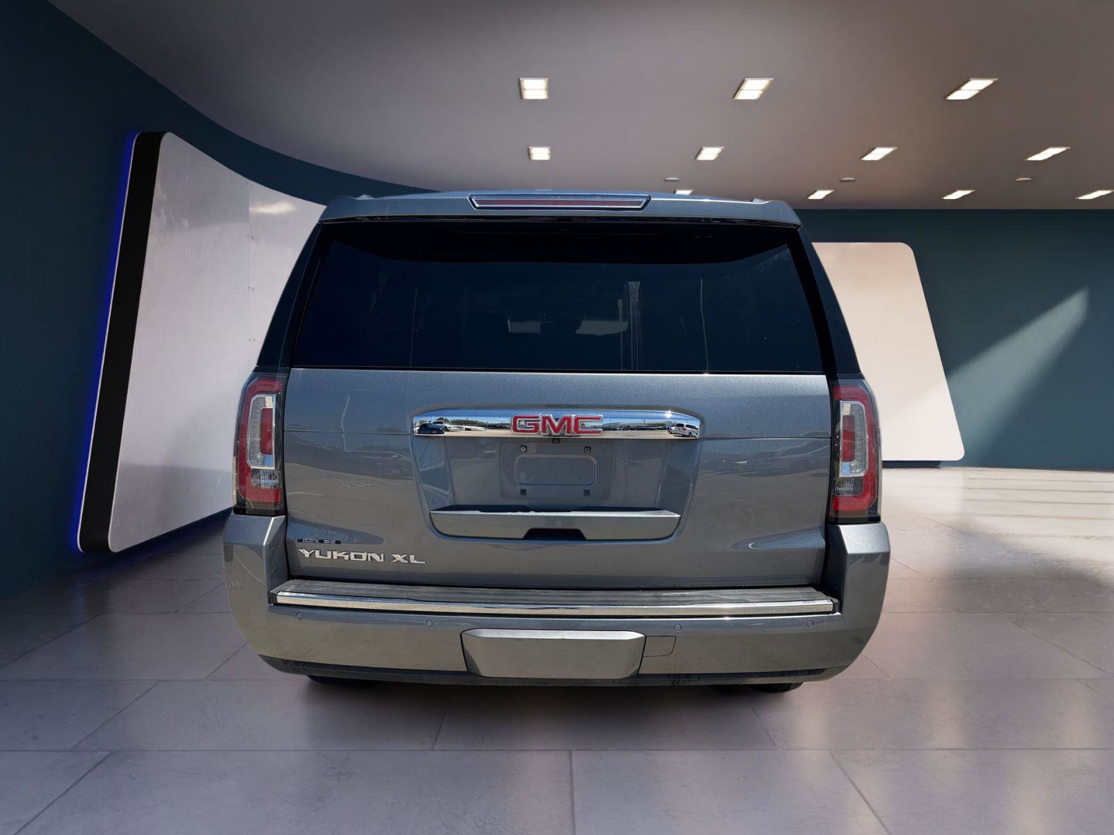 Used 2019 GMC Yukon XL Denali w/ Denali Ultimate Package image 4