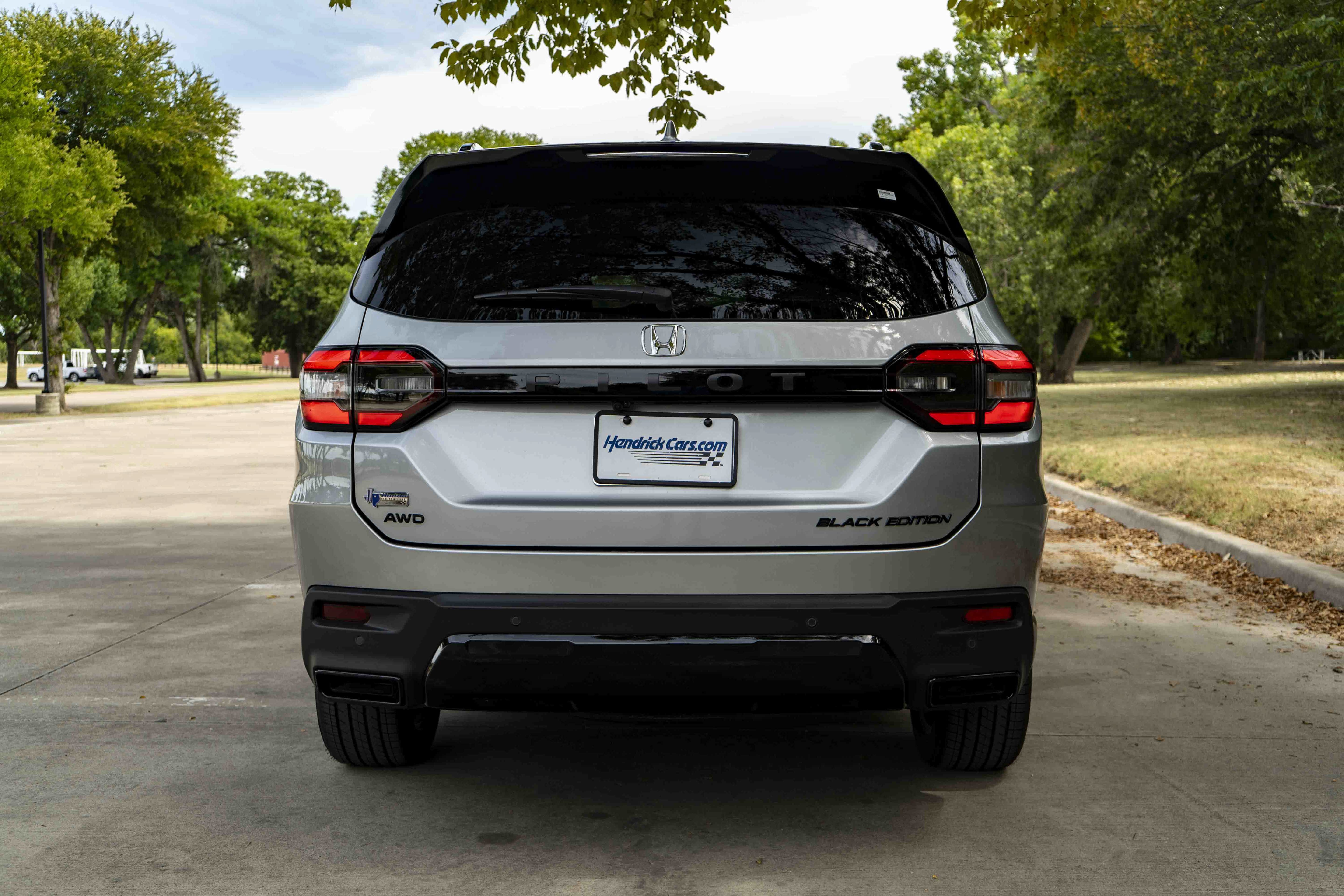 Used 2026 Honda Pilot Black Edition image 8