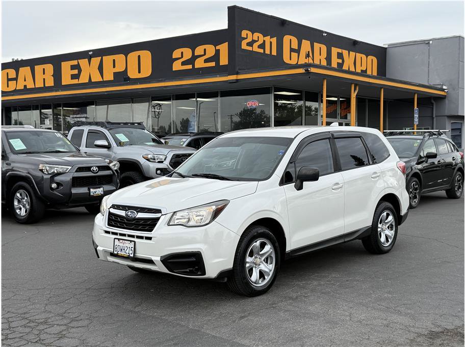Used 2018 Subaru Forester 2.5i AWD/4WD image 1