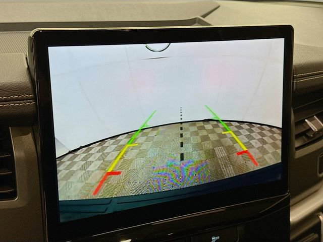 Used 2024 Ford Expedition Max XLT image 14