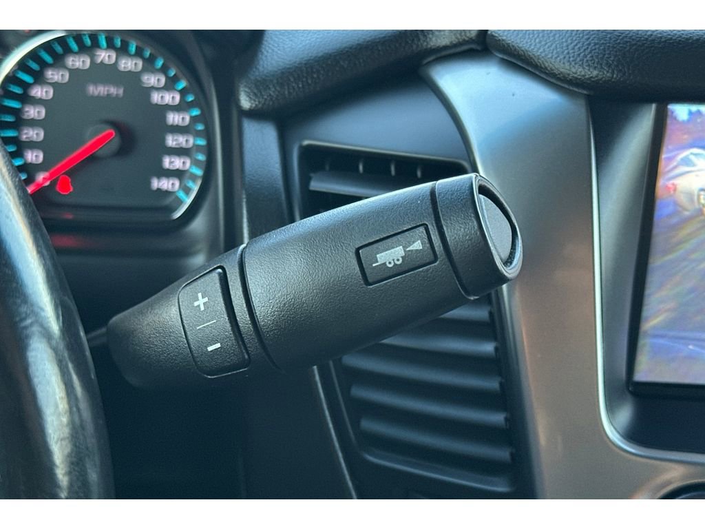 Used 2019 Chevrolet Suburban LT image 23