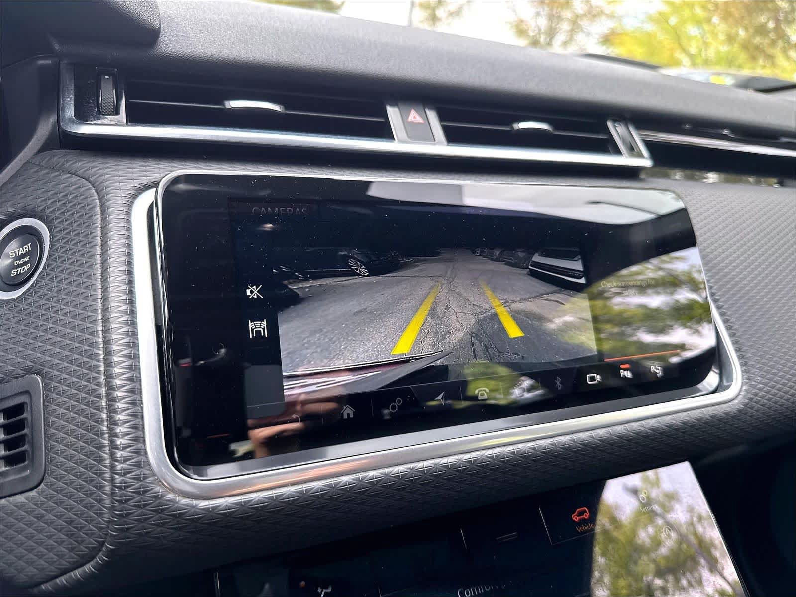 Used 2019 Land Rover Range Rover Velar R-Dynamic SE AWD/4WD image 21