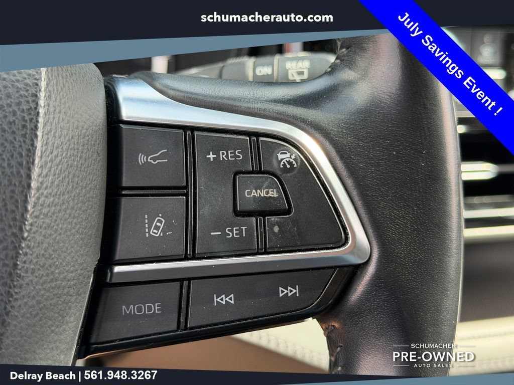 Used 2021 Toyota Highlander LE FWD image 21
