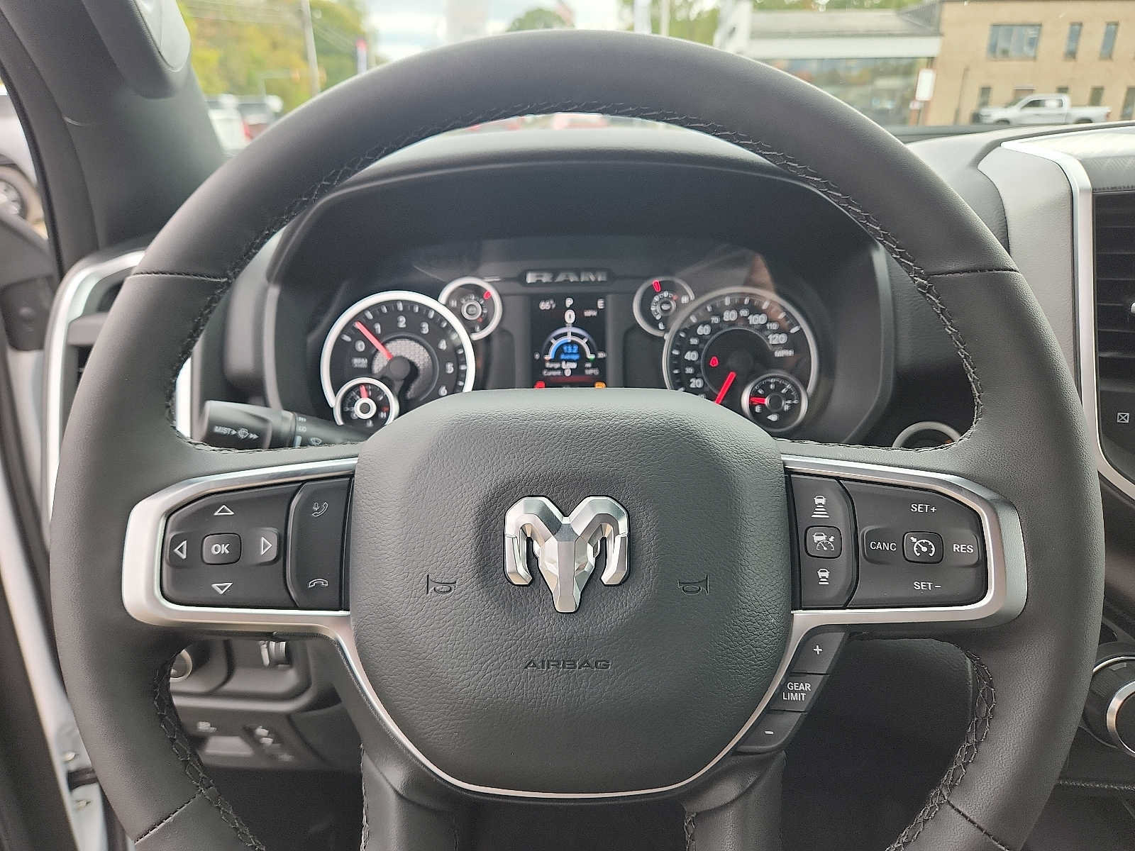 New 2026 RAM 1500 Big Horn AWD/4WD image 18