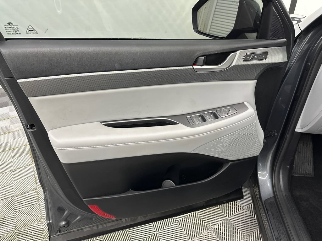 Used 2025 Hyundai Palisade SEL FWD image 11