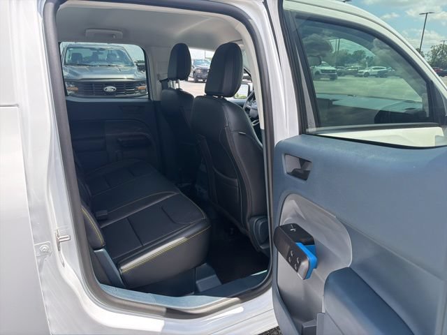 Used 2025 Ford Maverick Lobo AWD/4WD image 21