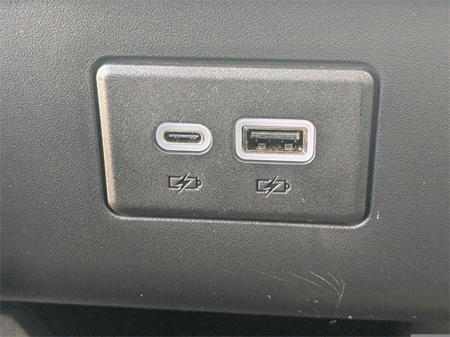 Used 2025 Chevrolet Blazer LT image 14