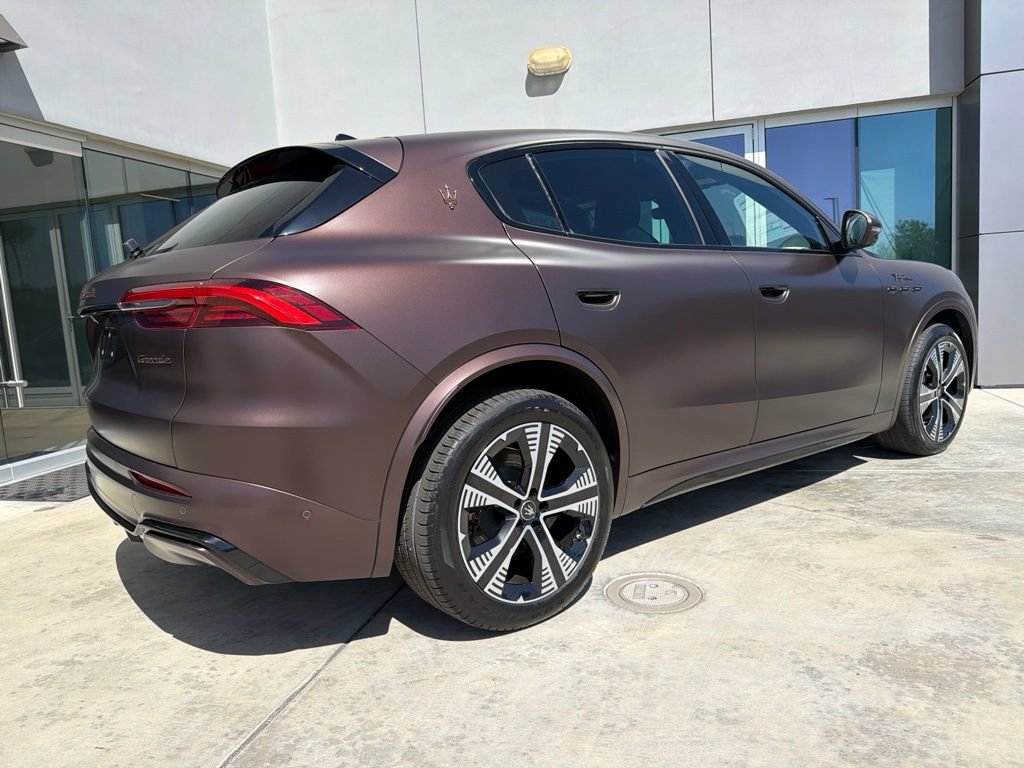 Certified 2025 Maserati Grecale Folgore AWD/4WD image 7