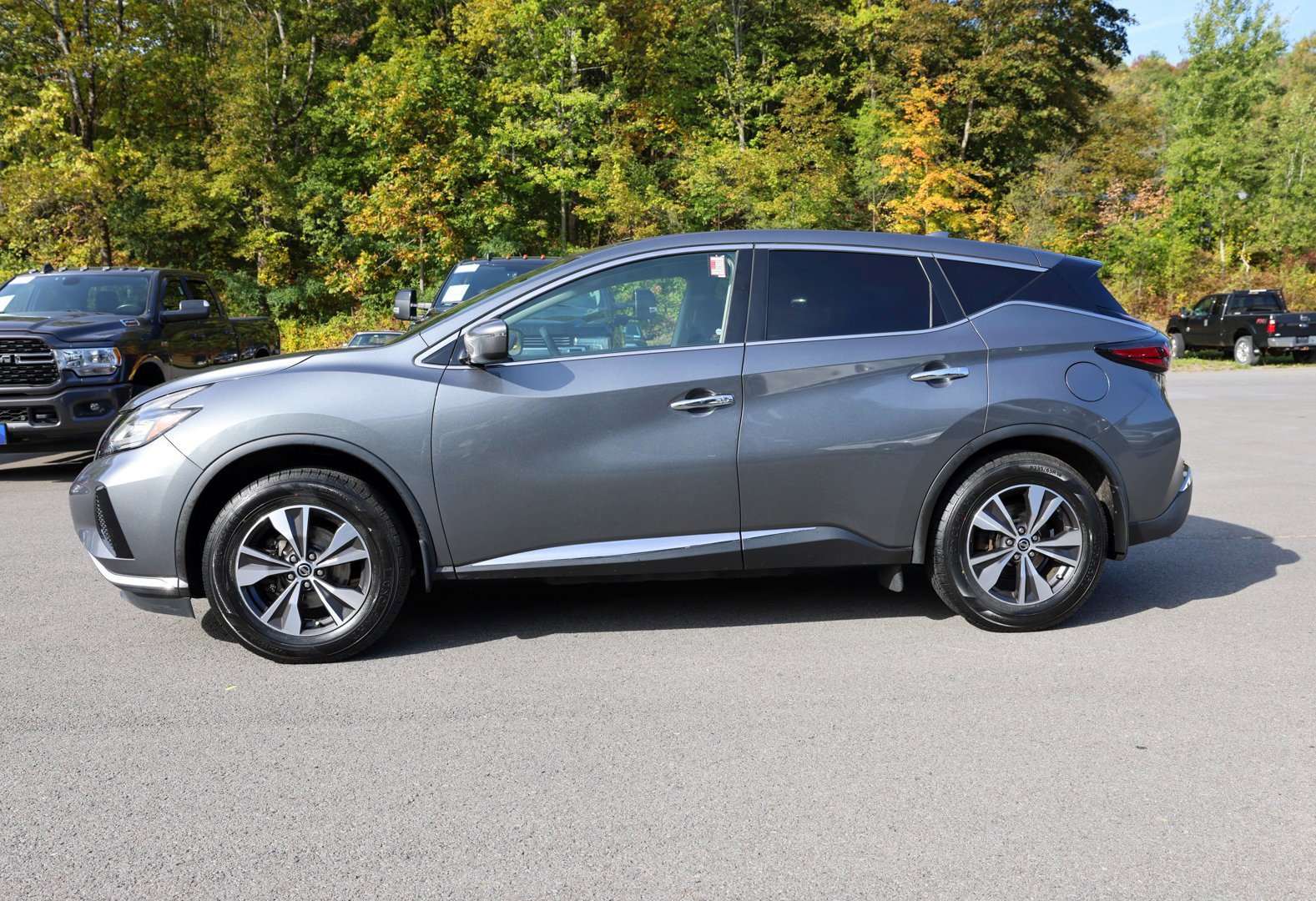 Used 2019 Nissan Murano S image 4