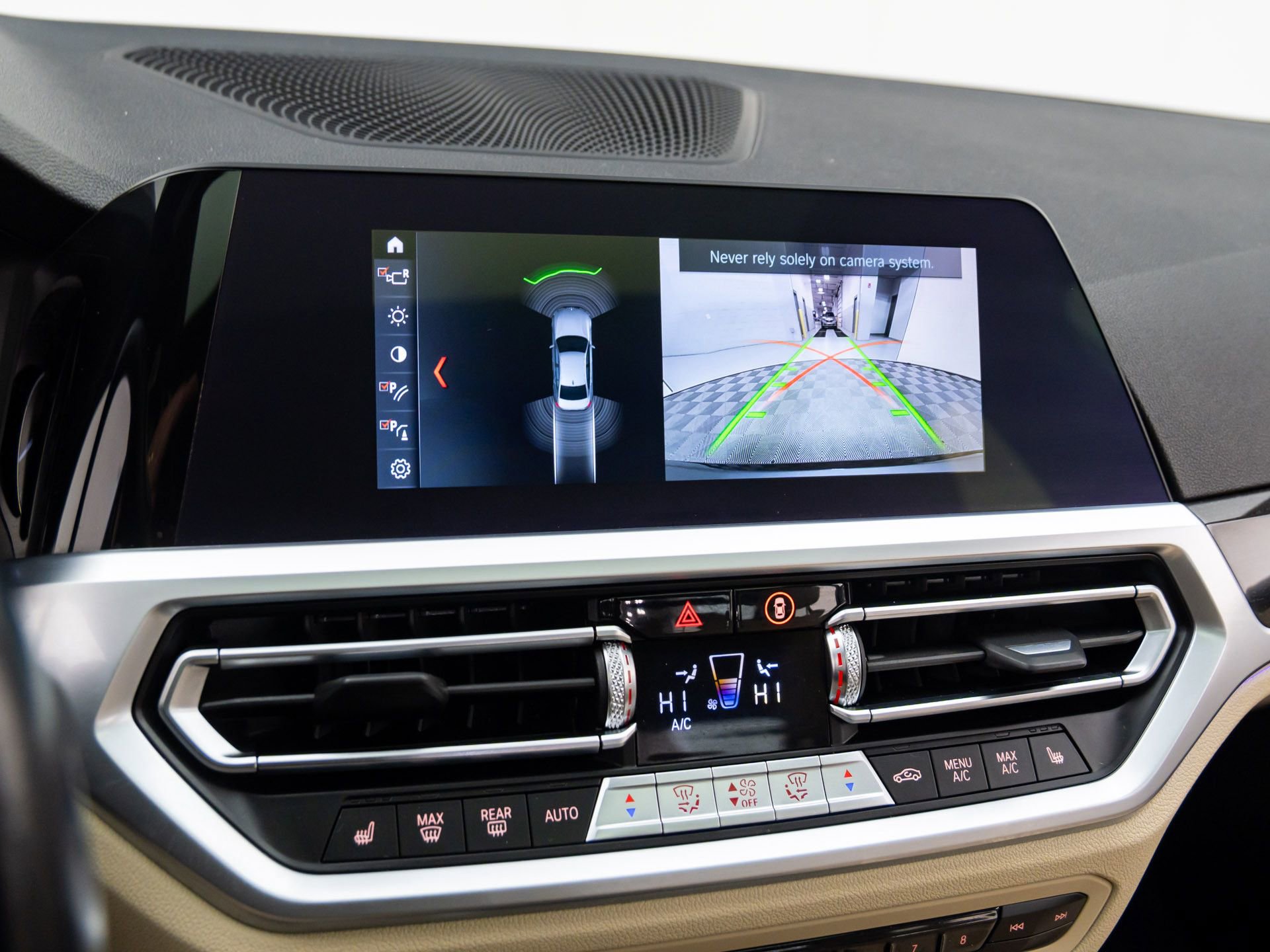 Used 2020 BMW 330i xDrive Sedan w/ Driving Assistance Package image 28