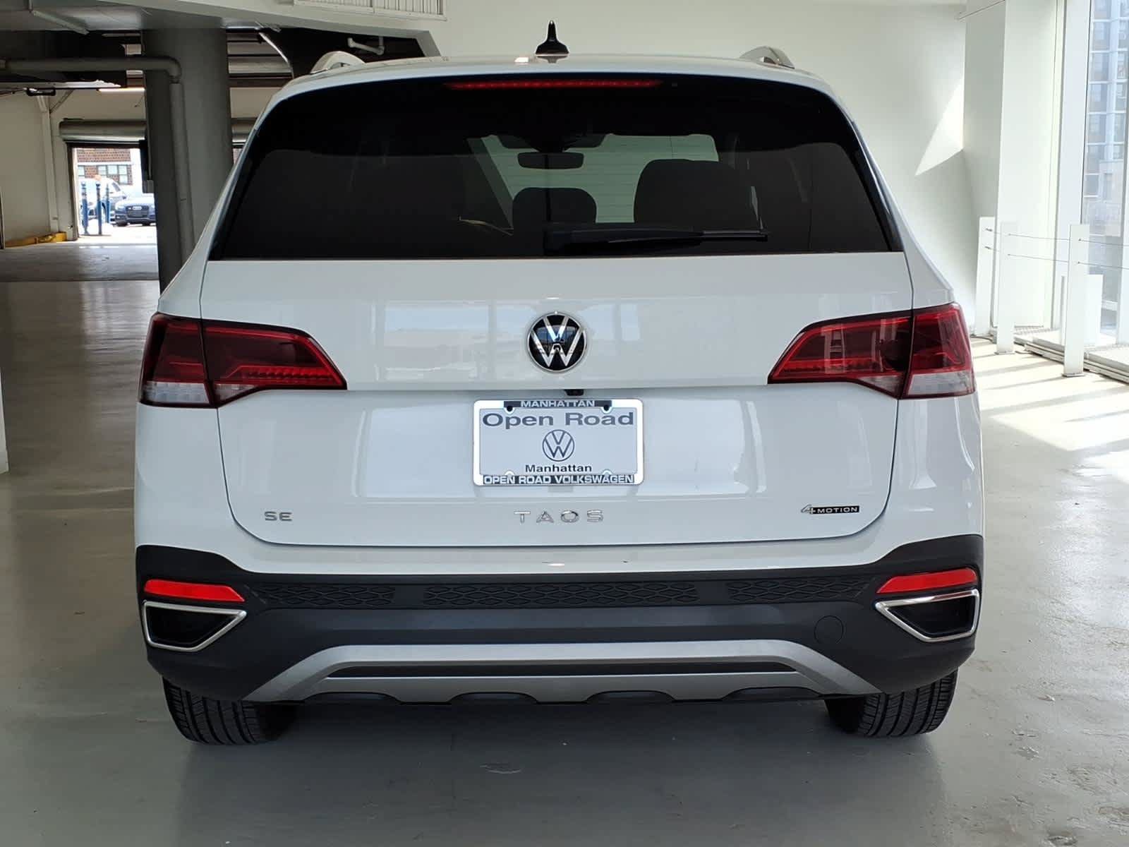 Used 2024 Volkswagen Taos SE AWD/4WD image 5