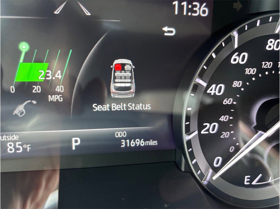 Used 2020 Toyota Highlander XLE FWD image 21