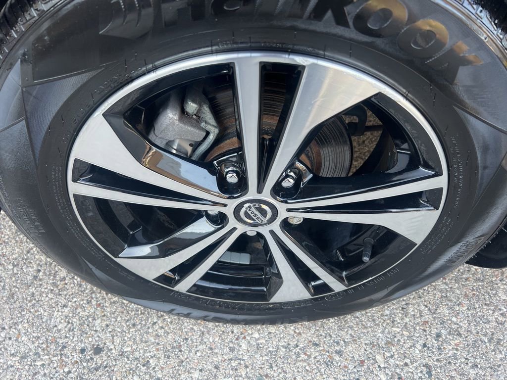 Certified 2021 Nissan Sentra SV image 37