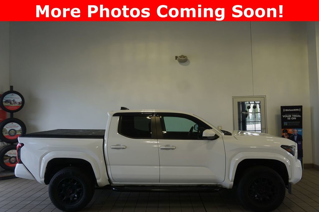Used 2025 Toyota Tacoma SR5 image 2