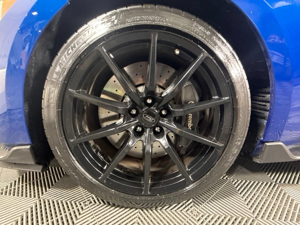 Used 2017 Ford Mustang Shelby GT350 RWD image 12