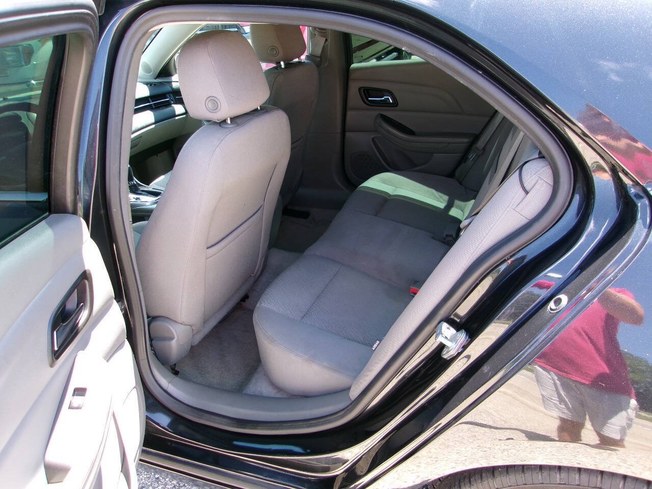 Used 2013 Chevrolet Malibu LS w/ Protection Package FWD image 6