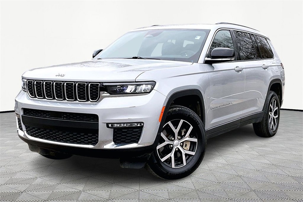 Used 2024 Jeep Grand Cherokee L Limited image 2