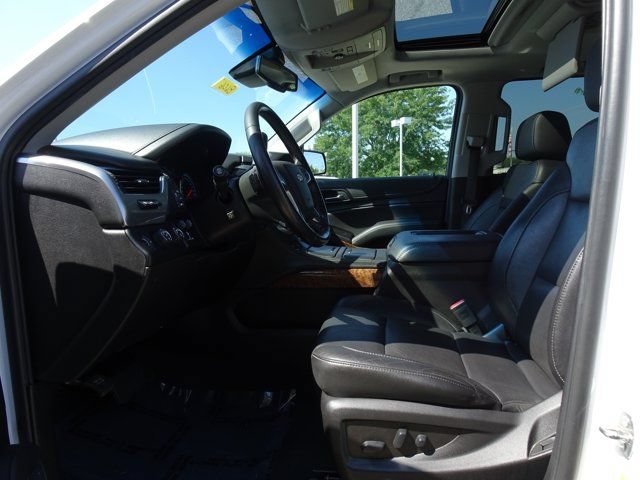 Used 2019 Chevrolet Suburban Premier AWD/4WD image 8
