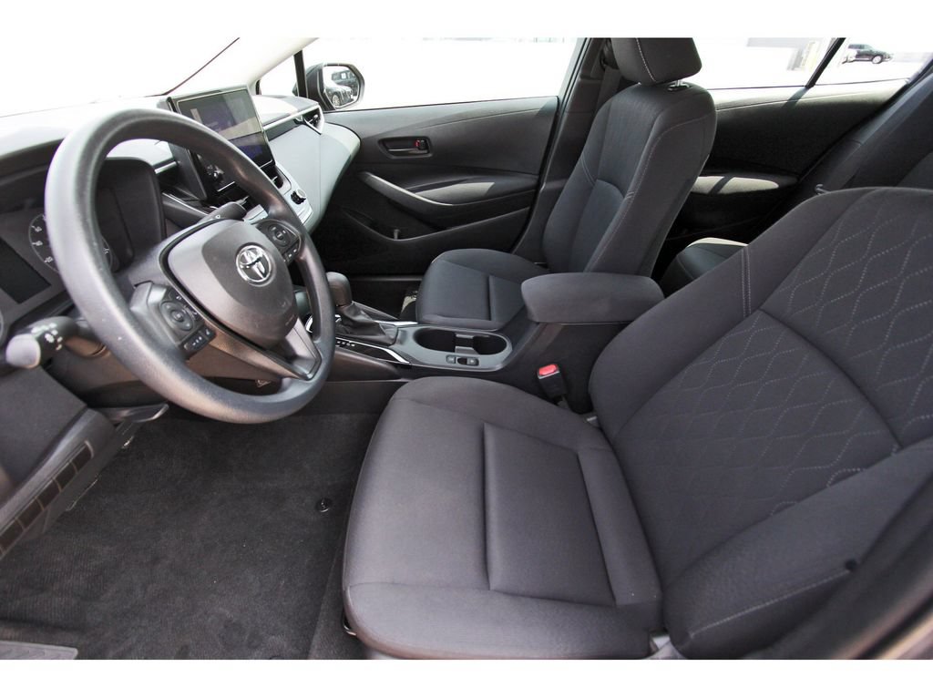 Used 2024 Toyota Corolla LE FWD image 6