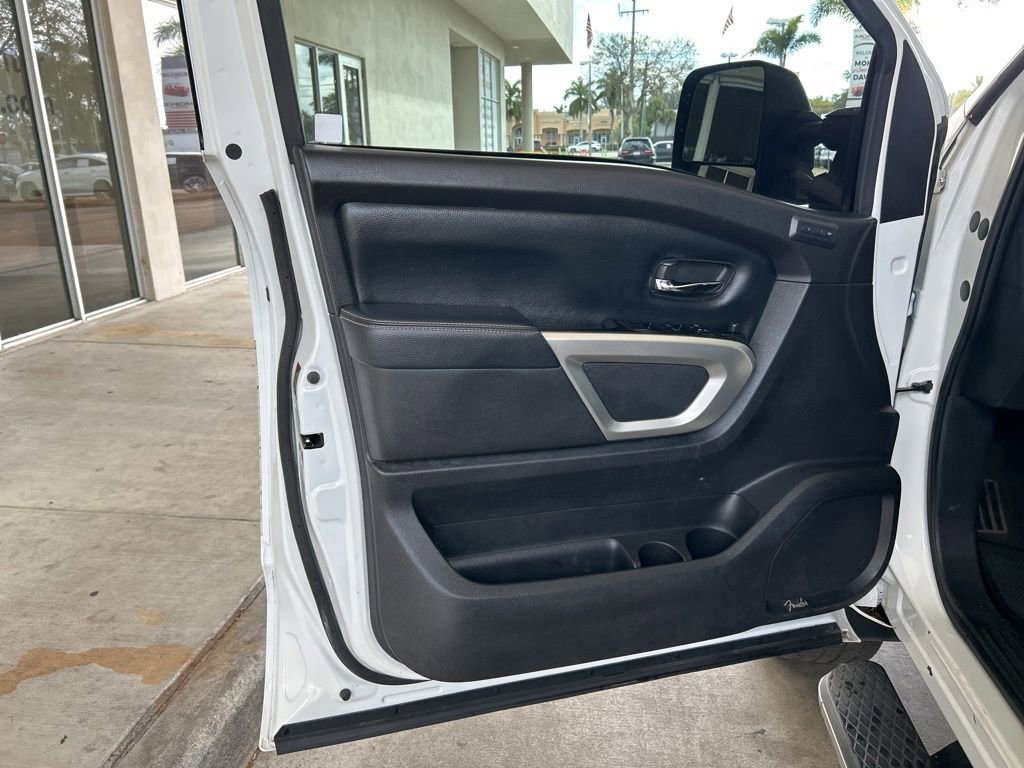 Used 2019 Nissan Titan PRO-4X w/ Pro-4x Convenience Package image 40