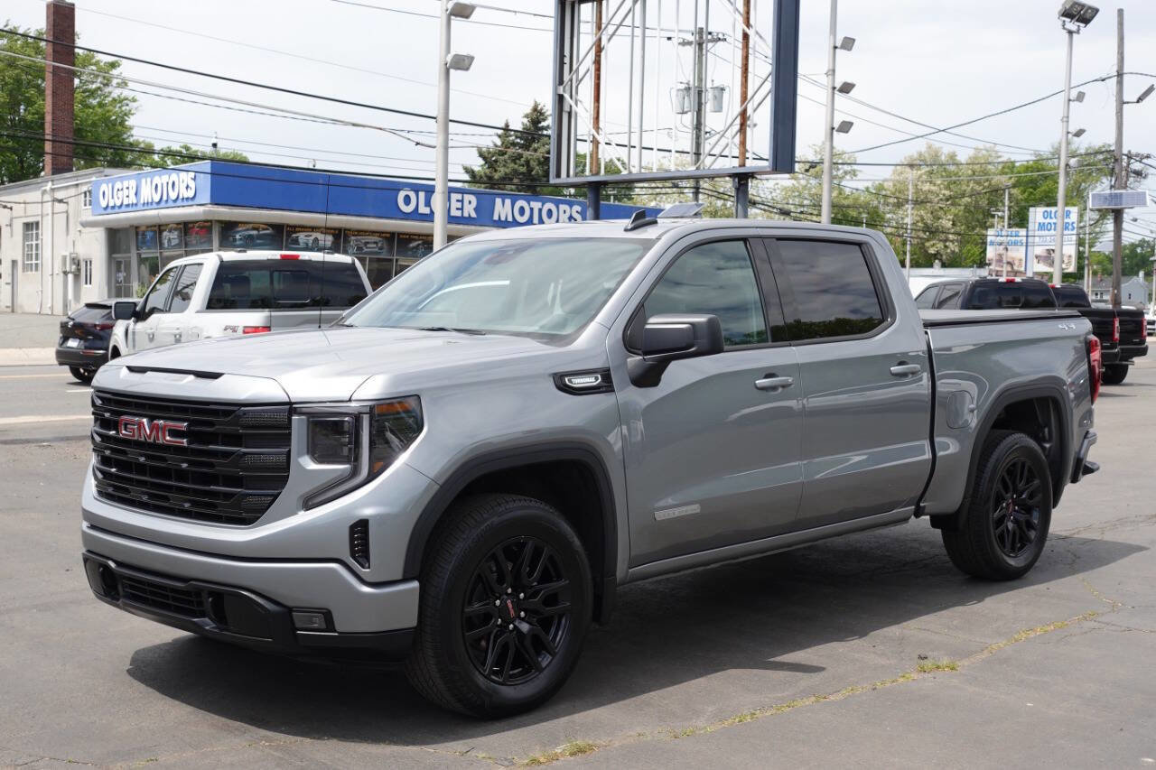 Used 2024 GMC Sierra 1500 Elevation AWD/4WD image 2