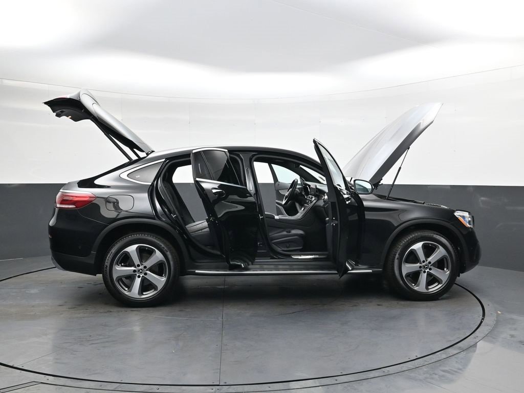 Used 2022 Mercedes-Benz GLC 300 4MATIC Coupe image 40