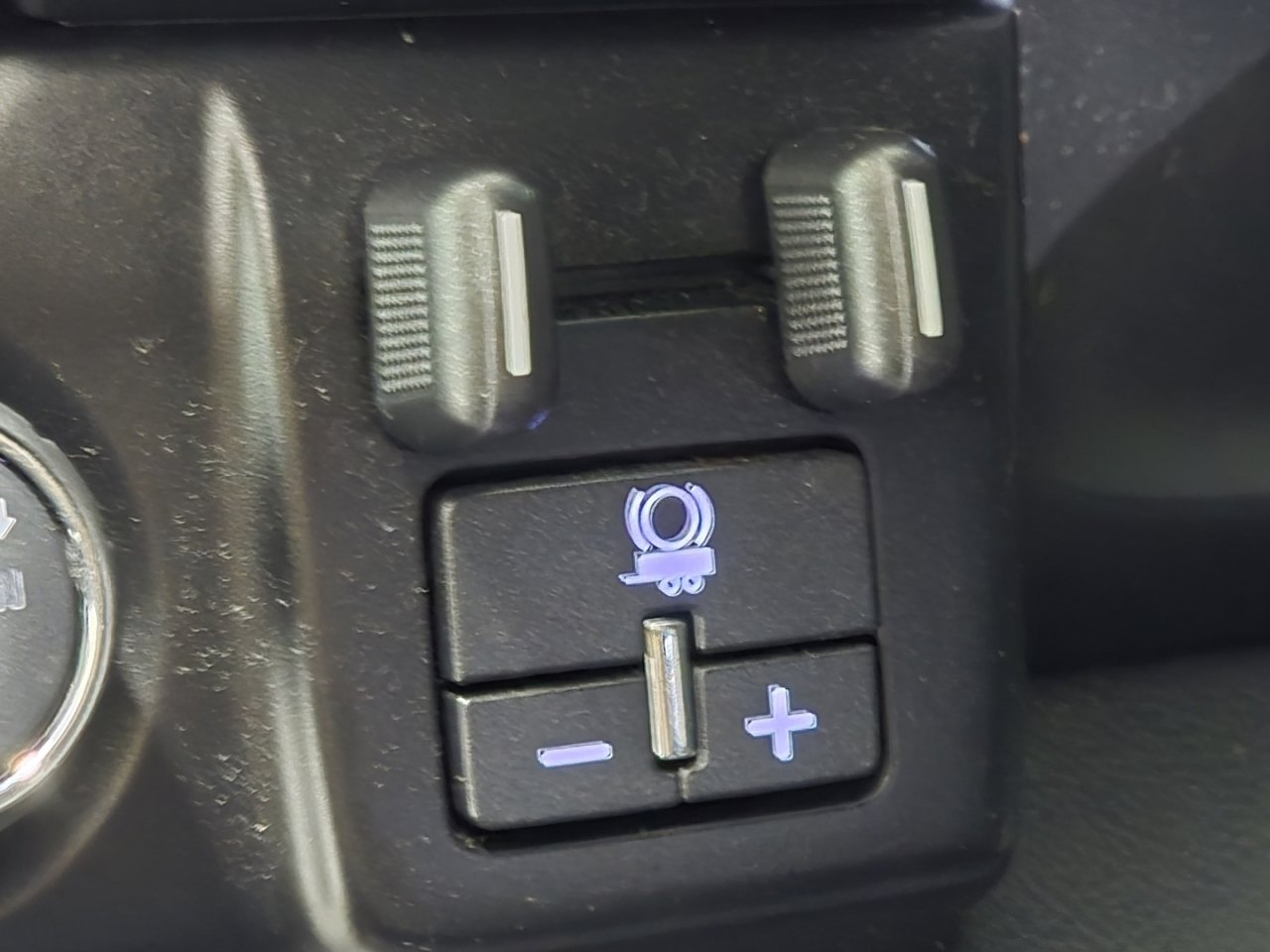 Used 2018 Chevrolet Tahoe Premier image 9