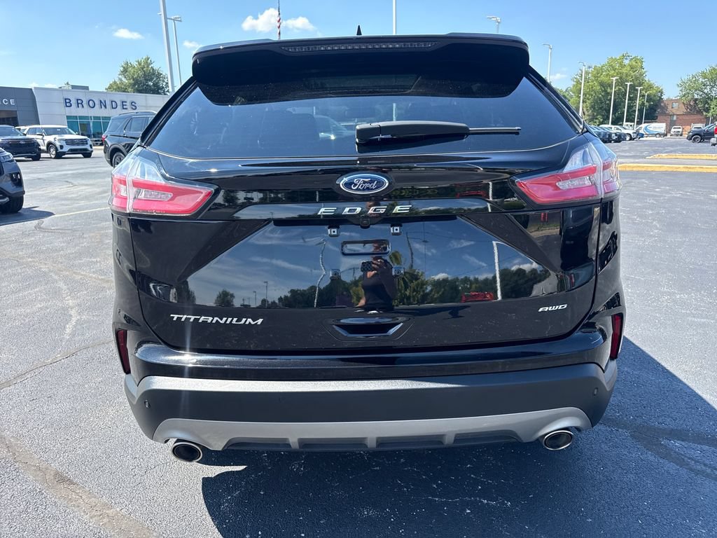 Used 2024 Ford Edge Titanium w/ Equipment Group 301A AWD/4WD image 8