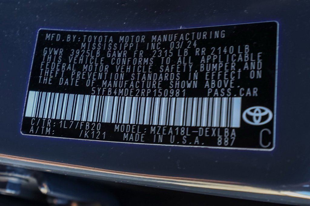 Used 2024 Toyota Corolla LE image 32