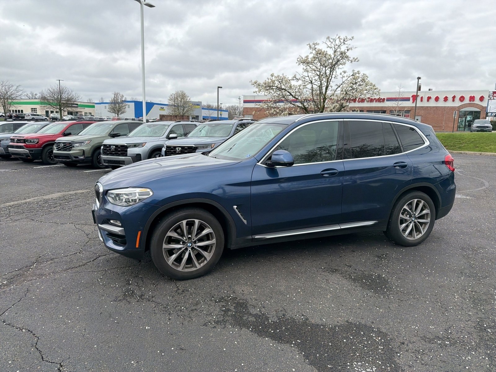 Used 2019 BMW X3 xDrive30i w/ Executive Package image 2