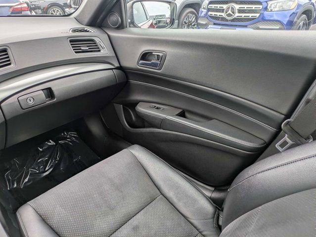 Used 2018 Acura ILX FWD image 15