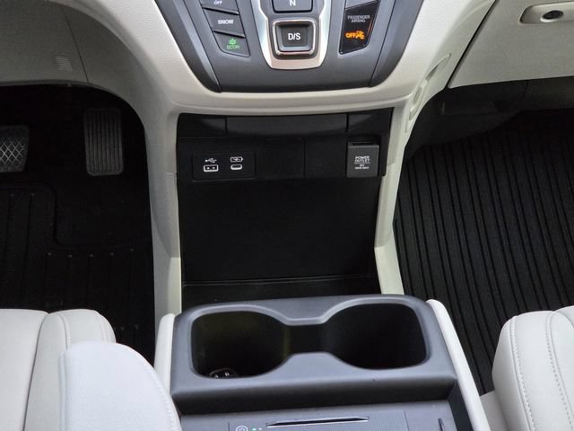 Used 2026 Honda Odyssey EX-L image 17