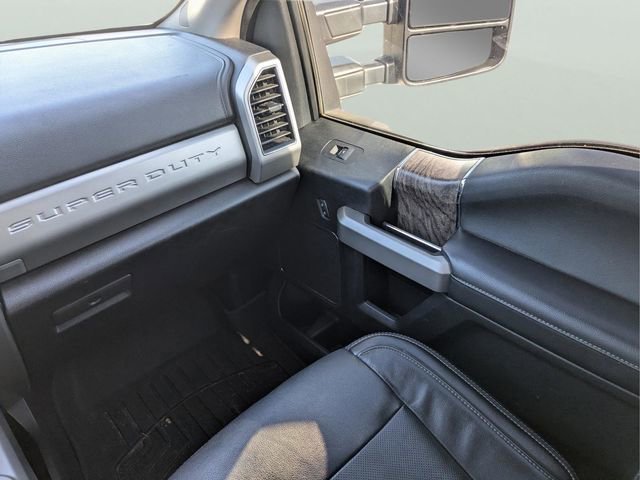 Used 2019 Ford F350 Lariat w/ Lariat Ultimate Package AWD/4WD image 19