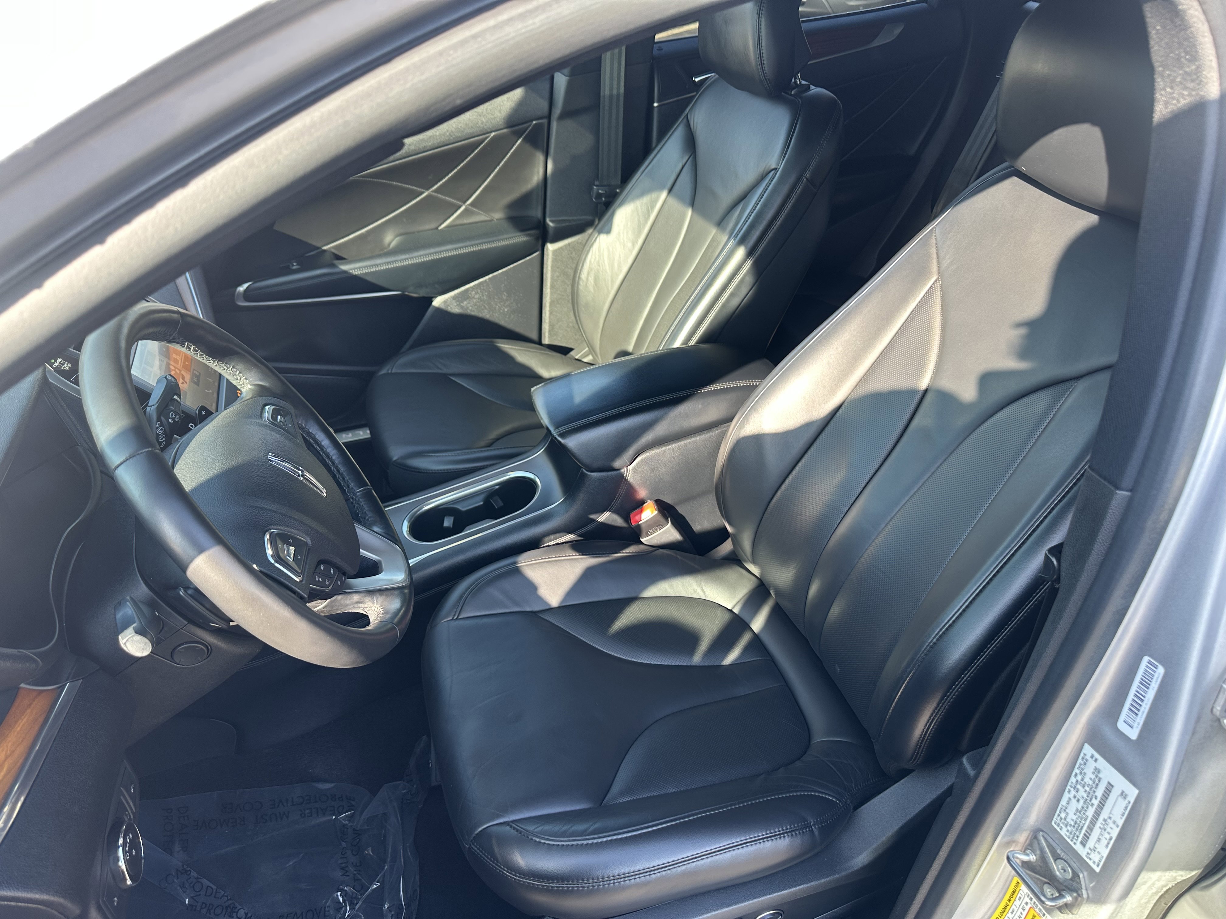 Certified 2019 Lincoln MKC Select w/ Select Plus Package image 9