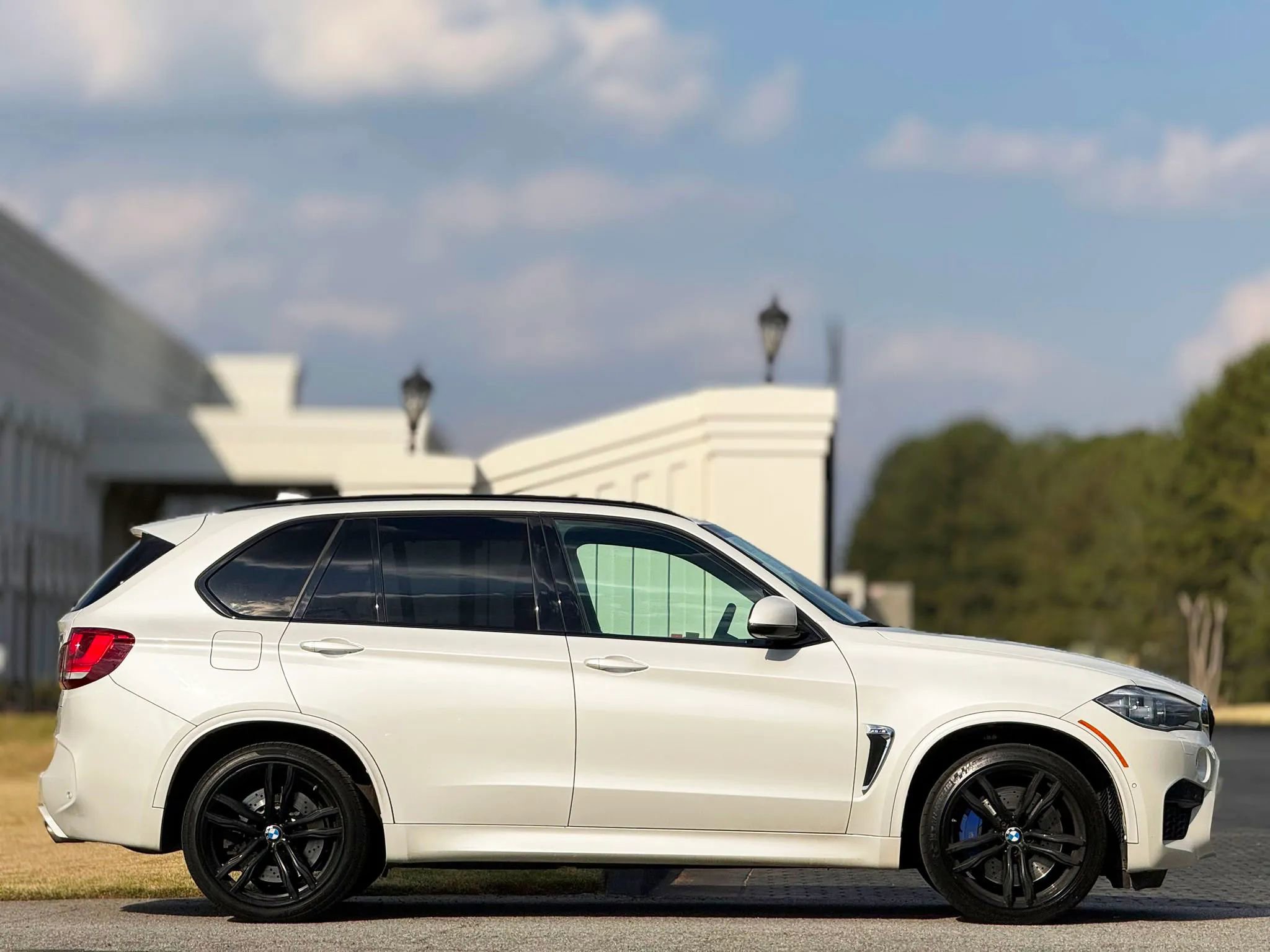Used 2018 BMW X5 M w/ Executive Package image 6