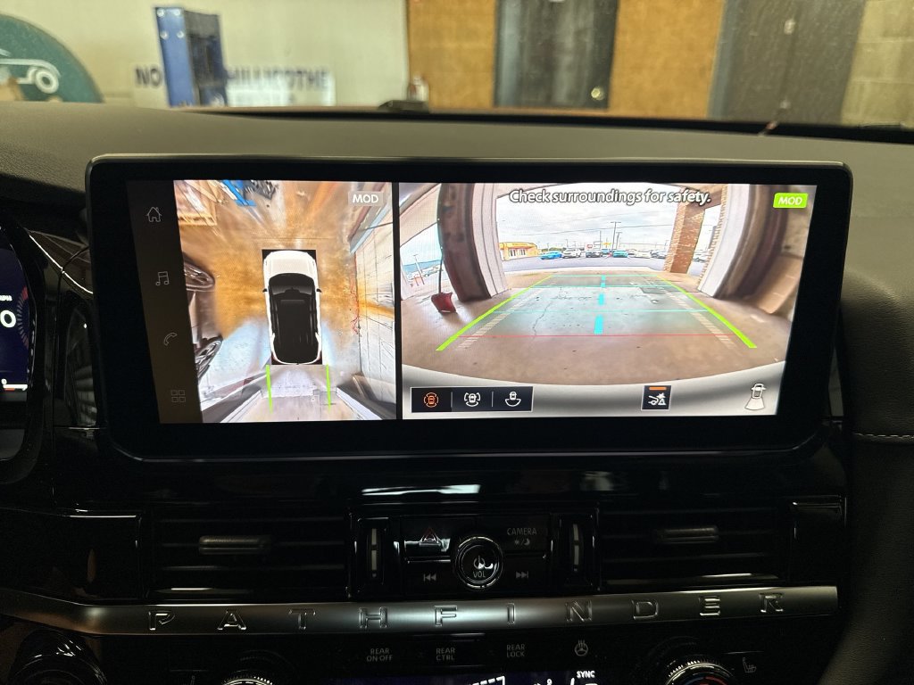 New 2026 Nissan Pathfinder SL w/ SL Premium Package AWD/4WD image 23