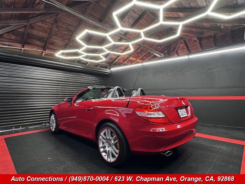 Used 2007 Mercedes-Benz SLK 350 image 4