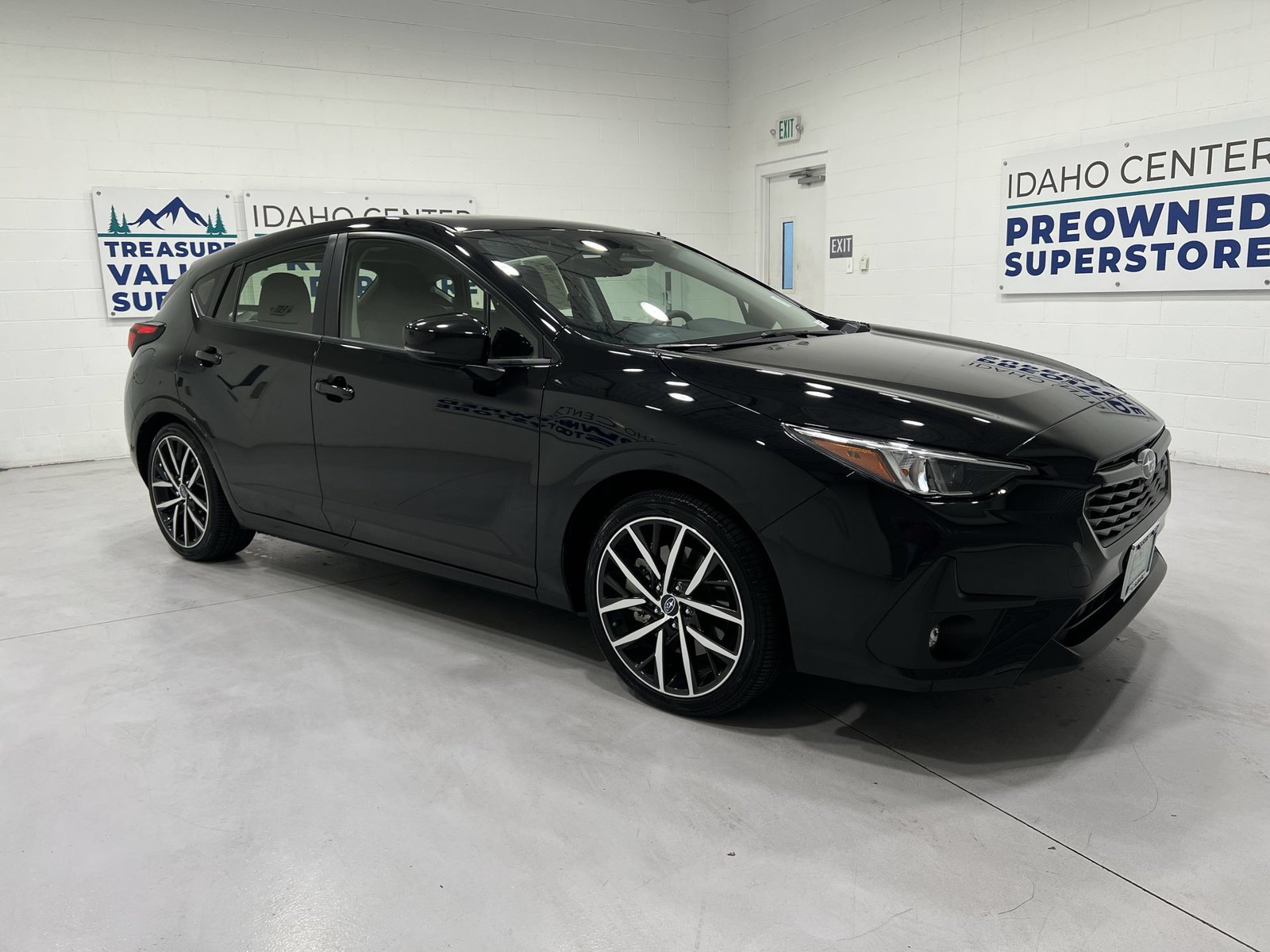 Certified 2025 Subaru Impreza 2.0i Sport AWD/4WD image 2