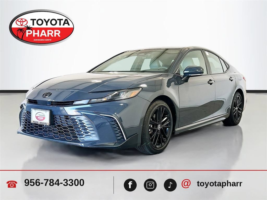 Used 2025 Toyota Camry SE w/ Convenience Package FWD image 1