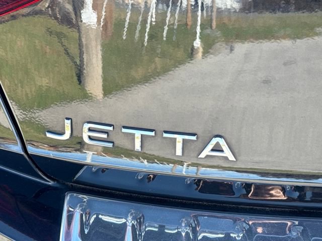 Used 2023 Volkswagen Jetta SE image 17