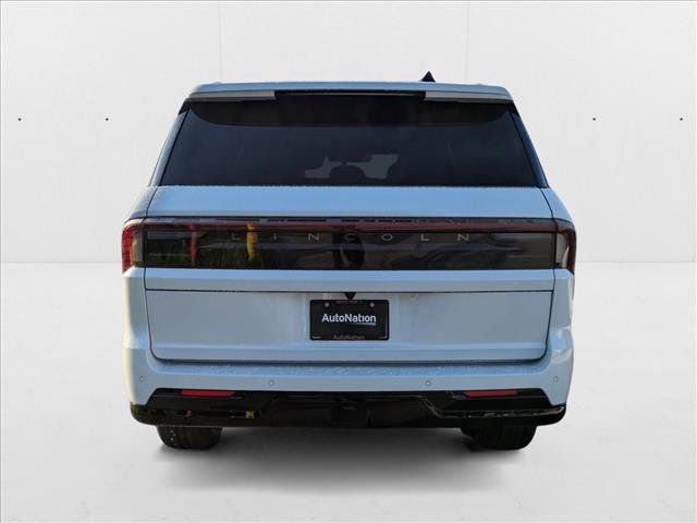 New 2025 Lincoln Navigator L Reserve w/ Jet Appearance Package image 9