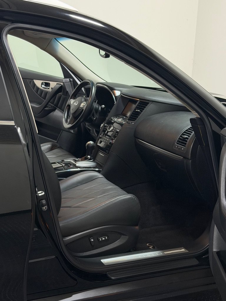Used 2009 INFINITI FX35 AWD w/ Premium Pkg image 11