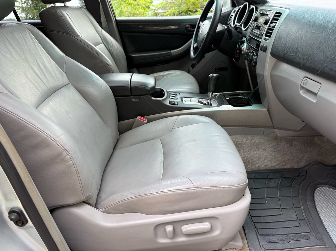 Used 2003 Toyota 4Runner Limited w/ 4Runner Convenience Pkg AWD/4WD image 40