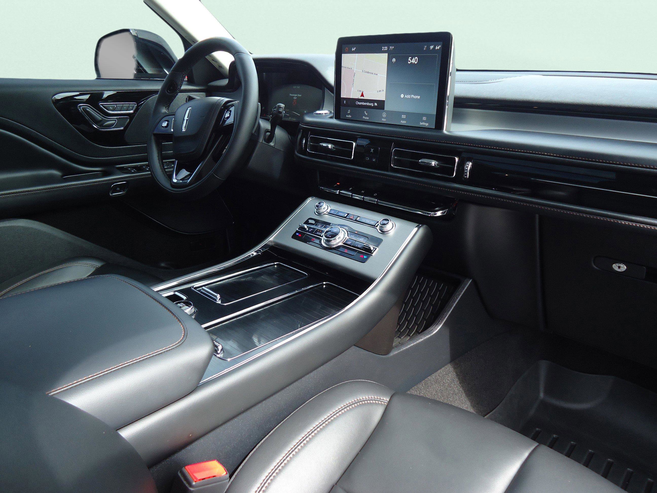 Used 2022 Lincoln Aviator AWD w/ Premium Package image 28